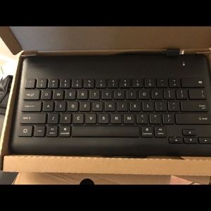 iPad wired keyboard